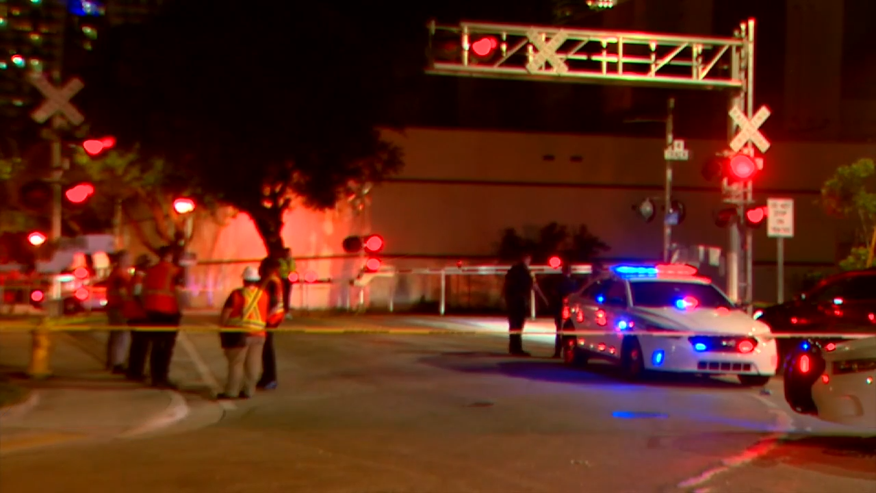 Pedestrian killed after being struck by train in Miami - WSVN 7News ...