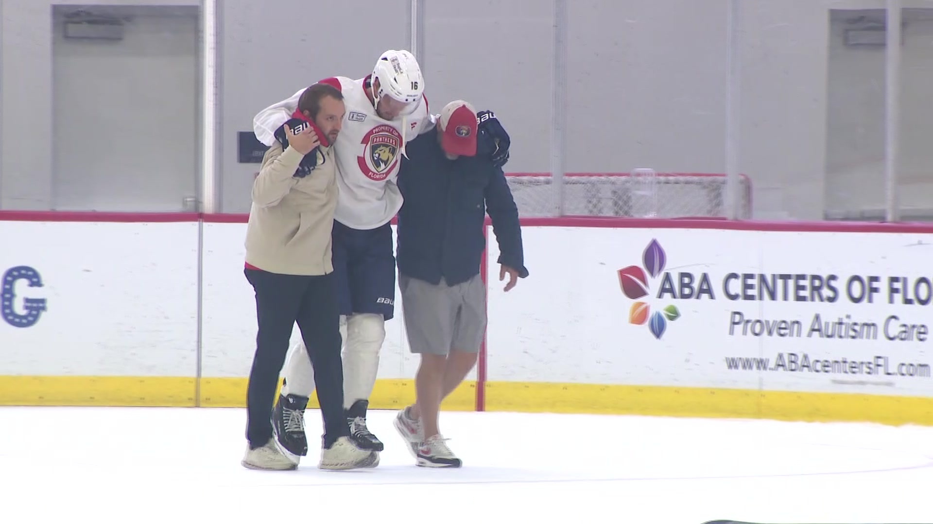 Florida’s Aleksander Barkov has surgery, could miss entire season with knee injury – WSVN 7News | Miami News, Weather, Sports | Fort Lauderdale
