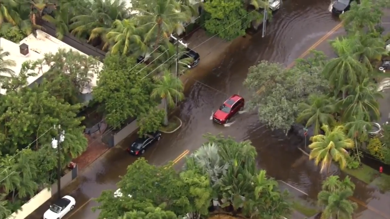 Downpours across South Florida lead to flooding concerns for residents ...