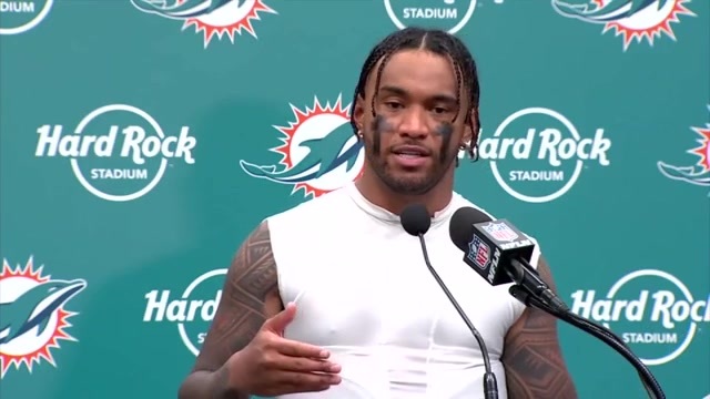 Tua Tagovailoa’s comments calling out teammates ignite a firestorm the Dolphins can ill afford – WSVN 7News | Miami News, Weather, Sports | Fort Lauderdale
