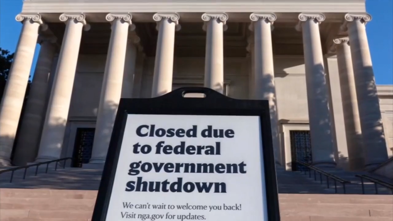Federal workers in South Florida left disheartened, struggling to get by amid government shutdown