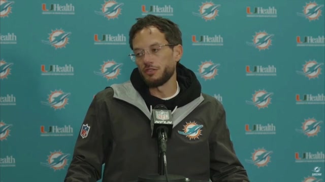 Embattled Dolphins coach Mike McDaniel appears out of answers after falling to 1-6 in loss to Browns – WSVN 7News | Miami News, Weather, Sports | Fort Lauderdale