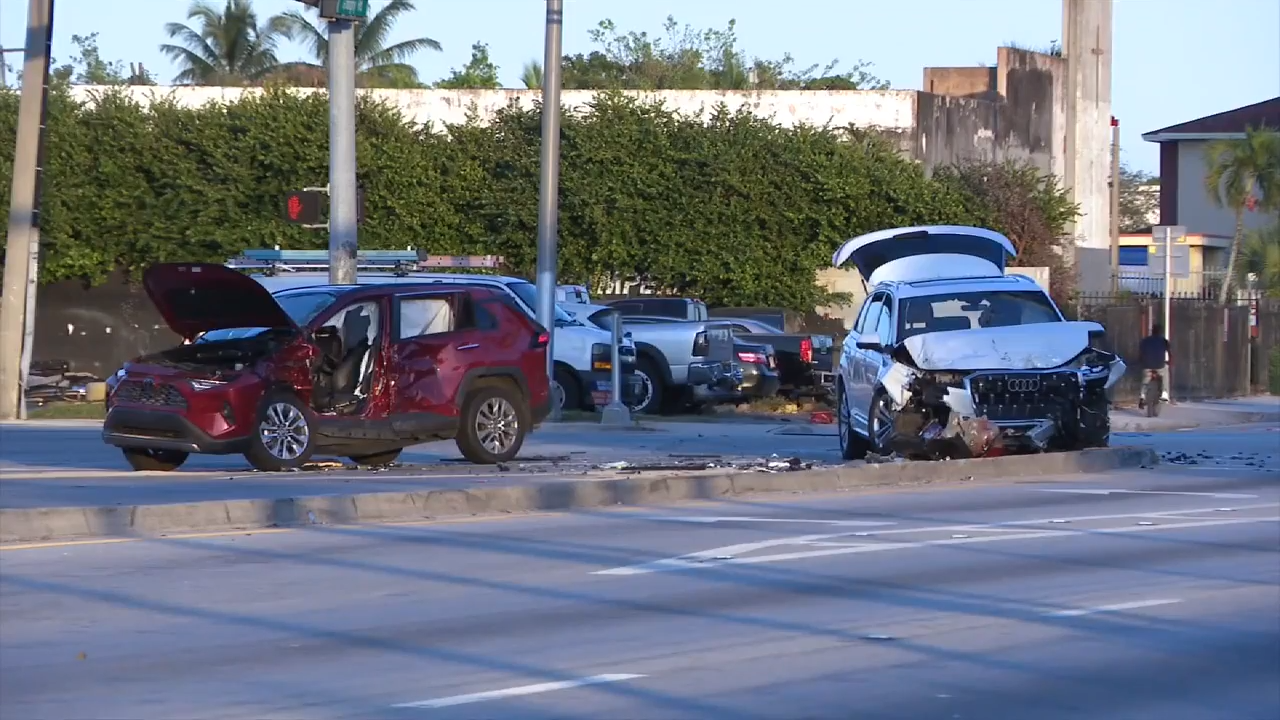 1 Dead 2 Stable After Crash In Nw Miami Dade Wsvn 7news Miami News