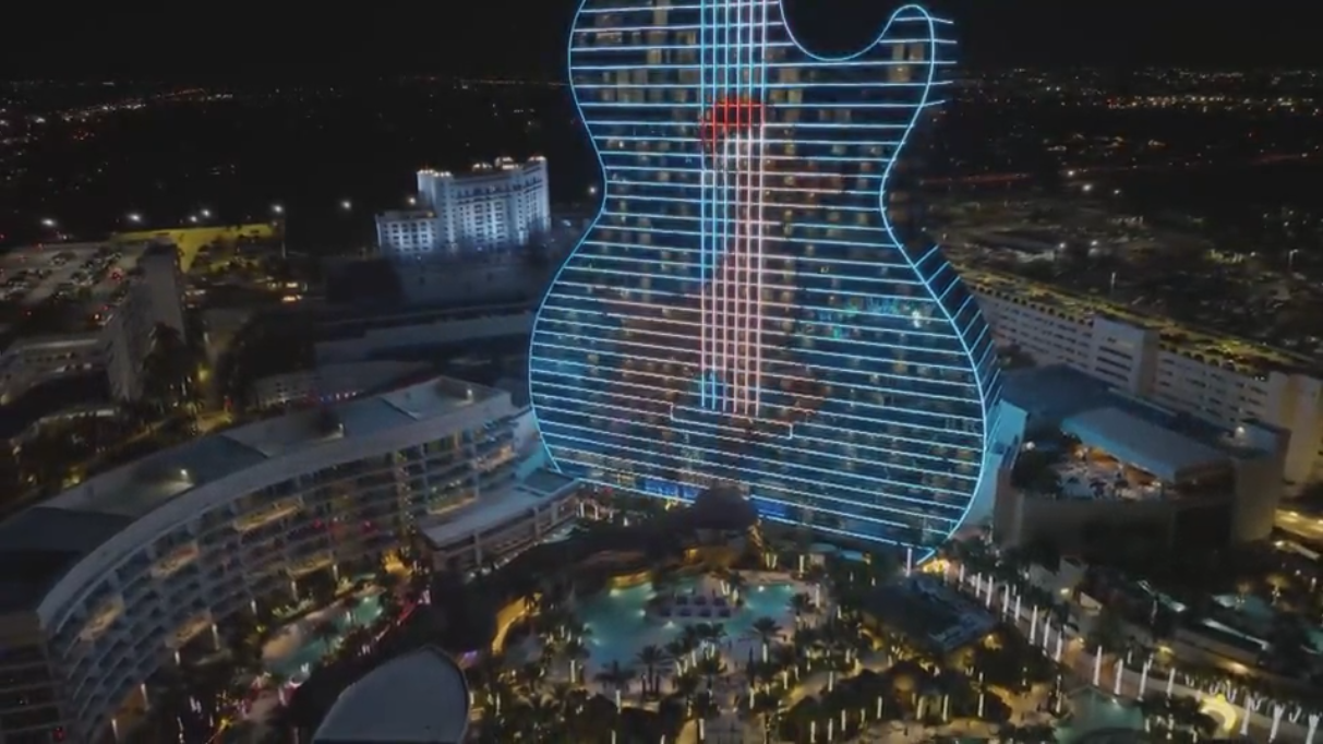 Hard Rock The Holidays offers preview of dazzling holiday light show