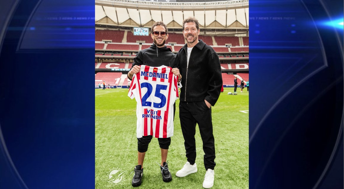 McDaniel meets with Atletico Madrid coach Simeone before Dolphins’ practice in Spain – WSVN 7News | Miami News, Weather, Sports | Fort Lauderdale