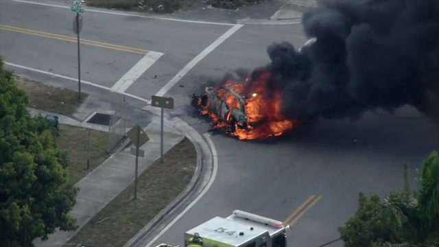 Car with live ammunition inside catches fire in Miami Gardens - WSVN ...