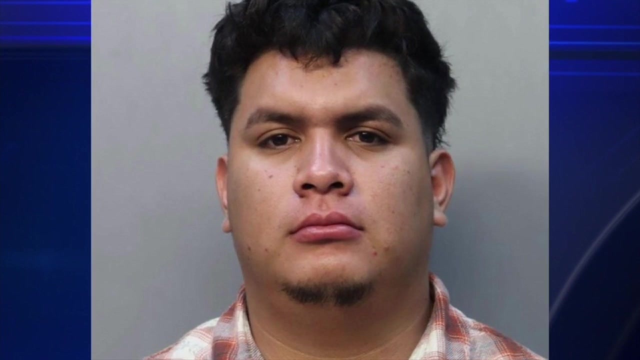 Miami church driver accused of sending sexually explicit messages to 13-year-old girl