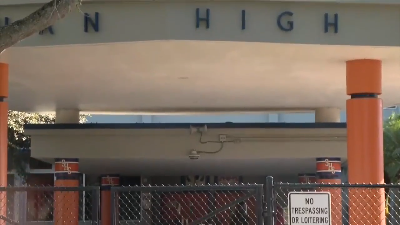 5 Stranahan High students who took edibles transported to hospital as precaution; mother of student speaks out