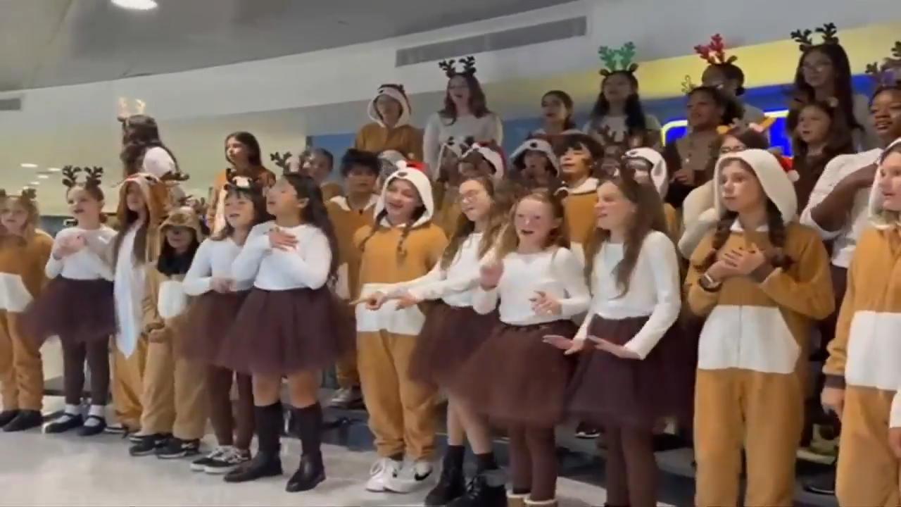 Students from Broward County school choruses and bands bring the sounds of Christmas to FLL