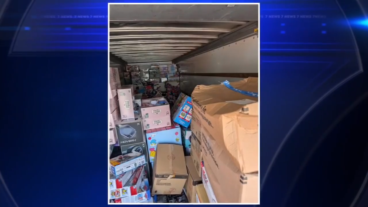 Thousands of dollars worth of toys stolen from U-Haul designated for annual toy drive, organizers say