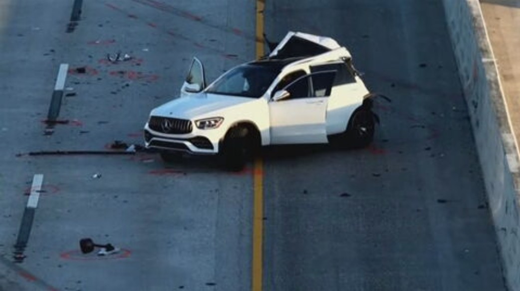 FHP: 1 killed, 1 hospitalized after 18-wheeler rear-ends Mercedes SUV on Turnpike in Davie