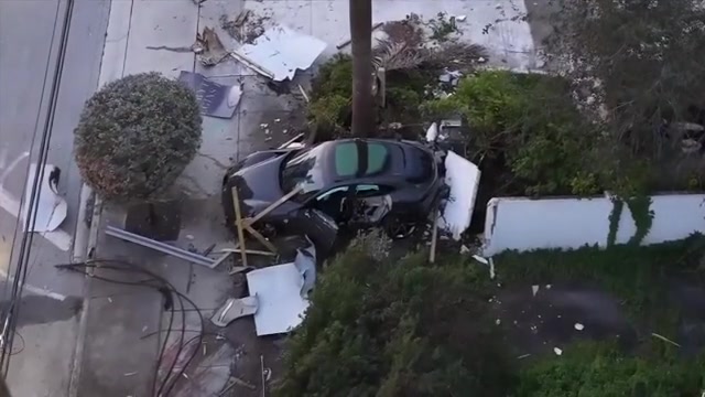 MIAMI (WSVN) - The theft of two luxury vehicles in Miami Beach set off a chaotic chain of events that led to a pursuit and<a class="excerpt-read-more" href="https://wsvn.com/news/local/miami-dade/driver-of-stolen-ferrari-crashed-into-police-cruiser-hit-light-pole-after-fleeing-miami-traffic-stop-detectives-say/">Read More</a>