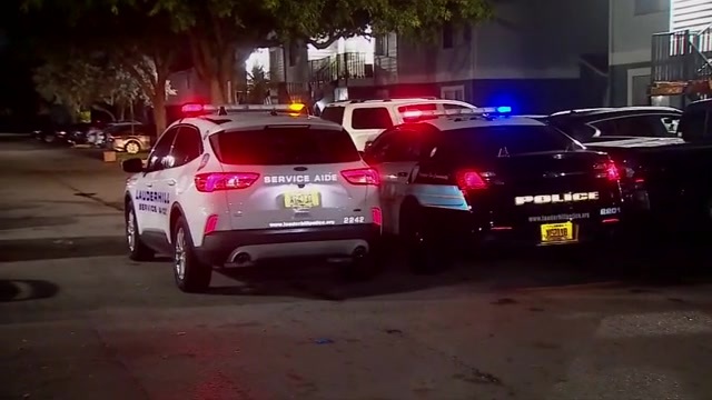 LAUDERHILL, FLA. (WSVN) - A heated argument between neighbors ended with one of them dead in Lauderhill, police said. According to Lauderhill Police, the gunfire<a class="excerpt-read-more" href="https://wsvn.com/news/local/broward/security-footage-shows-argument-between-neighbors-that-ended-with-woman-shot-dead-in-lauderhill/">Read More</a>