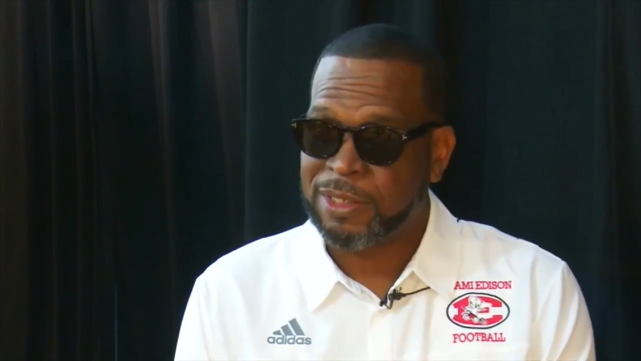 Uncle Luke announces resignation as head coach at Miami Edison Sr. High, weighs plan to represent NIL athletes and congressional run – WSVN 7News | Miami News, Weather, Sports | Fort Lauderdale