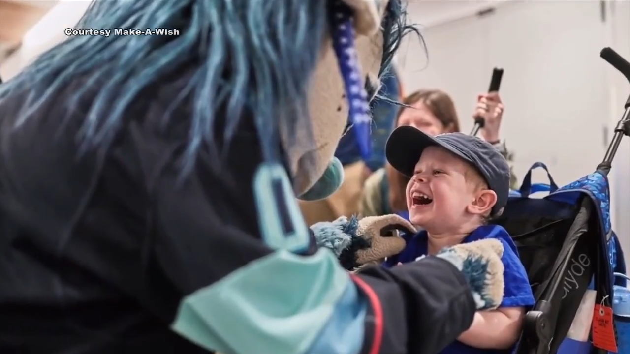 Make-A-Wish makes 3-year-old boy’s hockey dreams come true in Seattle – WSVN 7News | Miami News, Weather, Sports | Fort Lauderdale