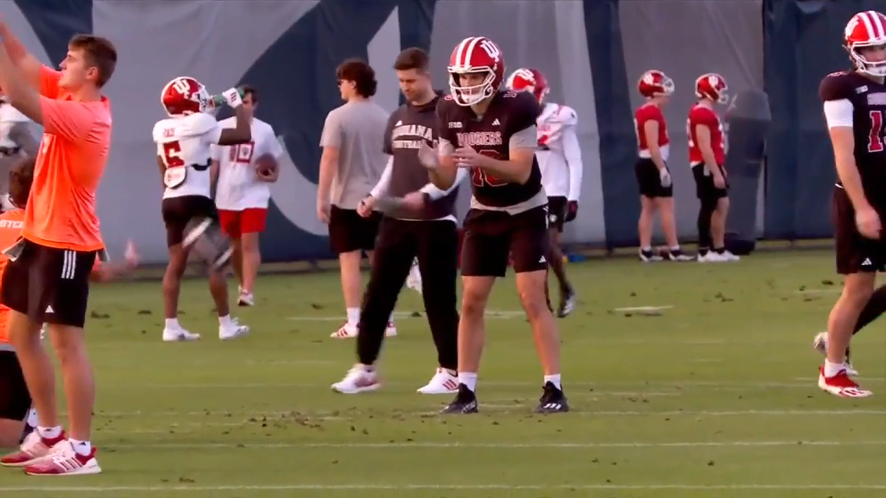 Hoosiers players preparing in Miami for big game; as players who grew up in South Florida share nostalgia – WSVN 7News | Miami News, Weather, Sports | Fort Lauderdale