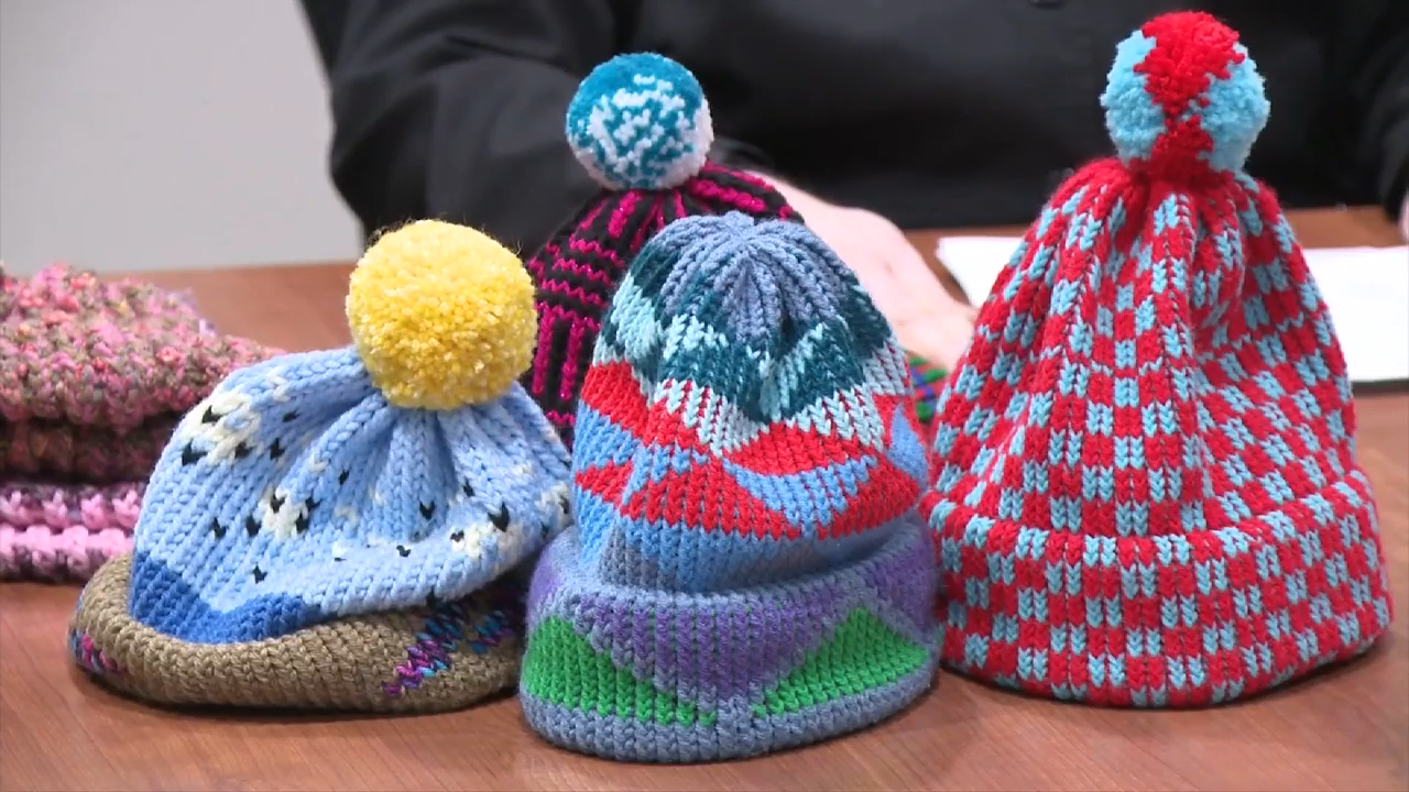 Inmates crochet hats for winter weather in Indiana for those in need