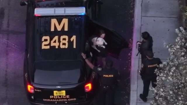1 in custody, 2 on the loose after home invasion in Miramar; man pistol ...