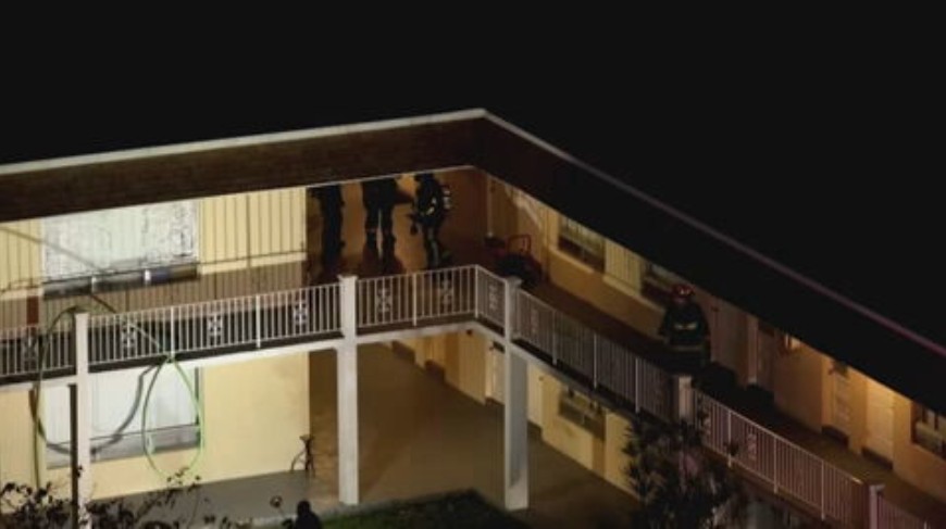 A/C unit ignites fire at apartment building in Hollywood; no injuries ...