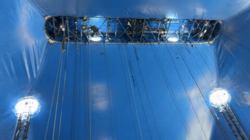 Workers erect “Big Top” at Gulfstream Park ahead of Cirque du Soleil’s production LUZIA
