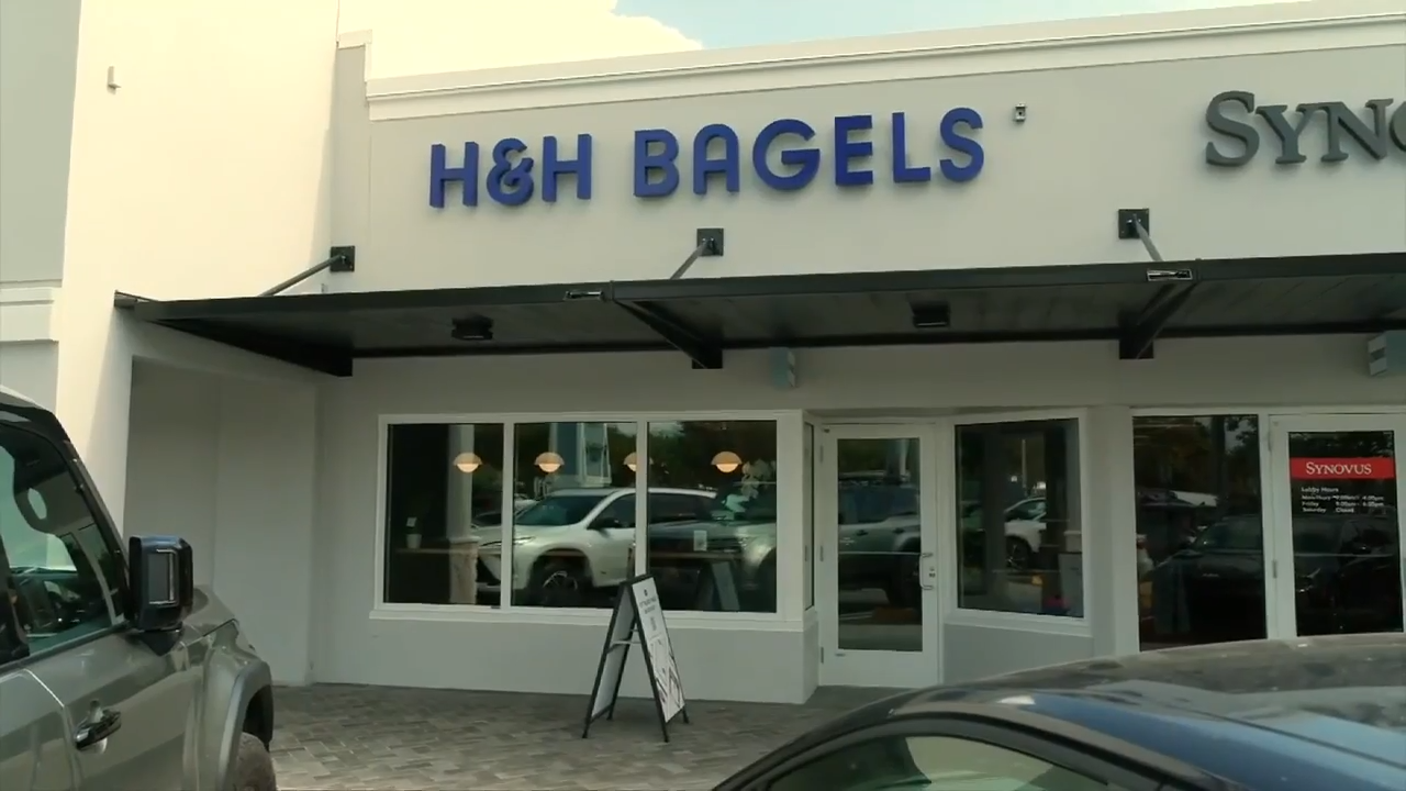 NYC-based bagel shop lands in Miami, bringing unique and delicious menu items