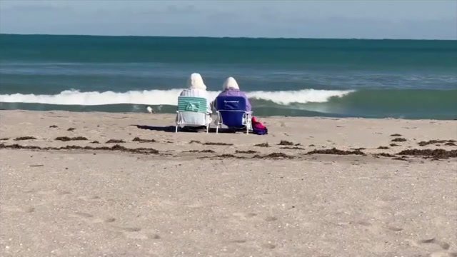 MIAMI (WSVN) - The arctic chill lingered across South Florida as the region once again woke up to temperatures in the 30s, but a brief<a class="excerpt-read-more" href="https://wsvn.com/news/local/miami-dade/frigid-temps-slowly-inch-up-as-south-floridians-still-grapple-with-30s-and-40s-ahead-of-next-cold-front/">Read More</a>