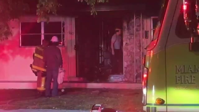Elderly resident safely escapes burning house in NW Miami-Dade