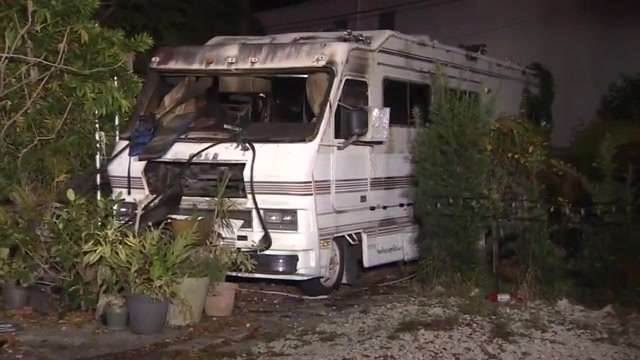 Crews put out RV fire in Oakland Park; neighbor says no one was home ...