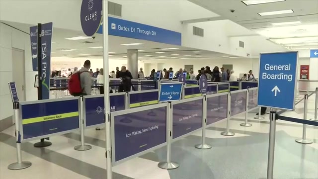 Travelers at FLL, MIA optimistic amid dip in cancellations, delays following blizzard that snarled flights