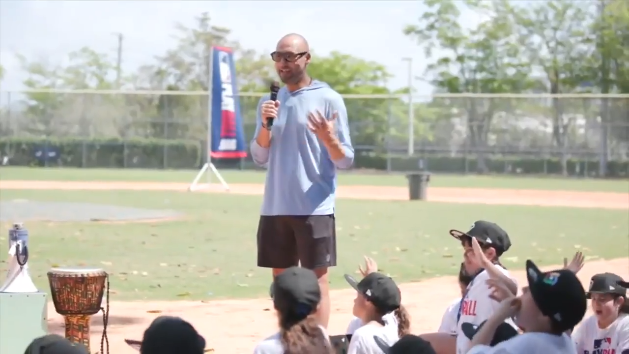 MLB, Derek Jeter’s Turn 2 Foundation host 100 children to teach baseball and life lessons – WSVN 7News | Miami News, Weather, Sports | Fort Lauderdale