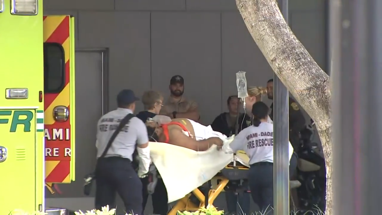Miami-Dade Water and Sewer worker hospitalized following shooting in North Miami-Dade