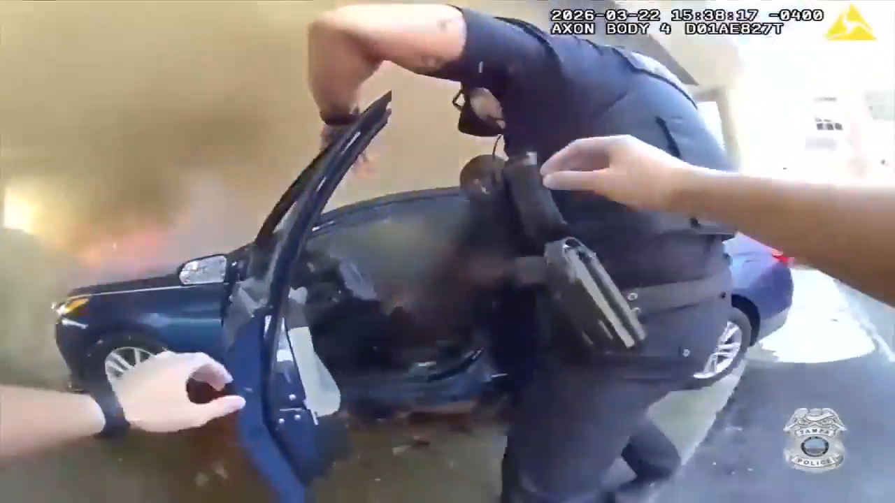 Officers rescue man from burning car in Tampa - WSVN 7News | Miami News ...