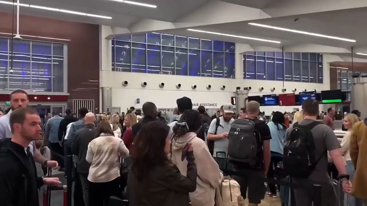 Senators are discussing ‘last and final’ offer to end funding shutdown as pressure mounts