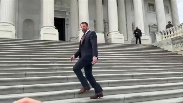 Senate ready to confirm Mullin to Homeland Security as TSA standoff deepens