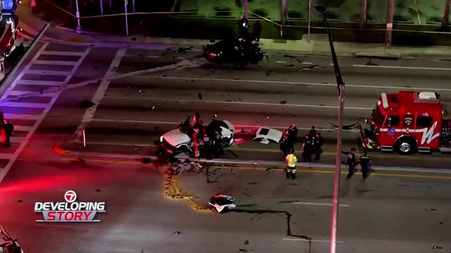 3 hospitalized after crash in Fort Lauderdale; Broward Blvd. closed between NW 7th and 9th Ave.