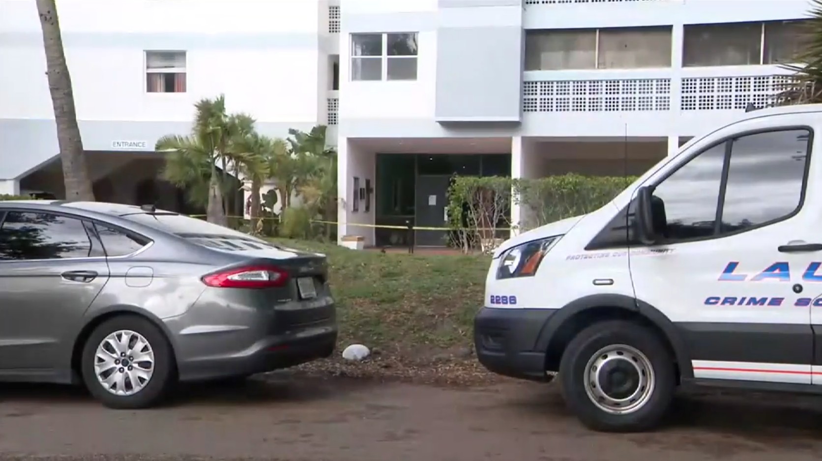 Woman who dragged girl to Laurderhill apartment was stabbed by girl’s mother during confrontation, police say