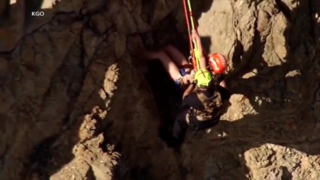 San Francisco fire crews rescue woman clinging to cliff above crashing waves