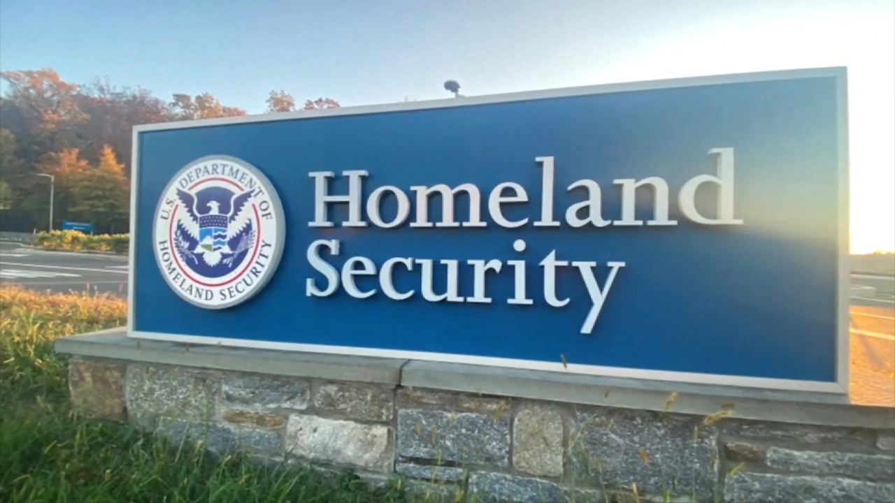 Deal to reopen DHS sputters on Capitol Hill as anxiety in both parties spikes