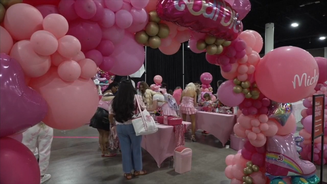 ‘It was just so much emptiness’; Fans attending Barbie Dream Fest speak out after festival disappointment