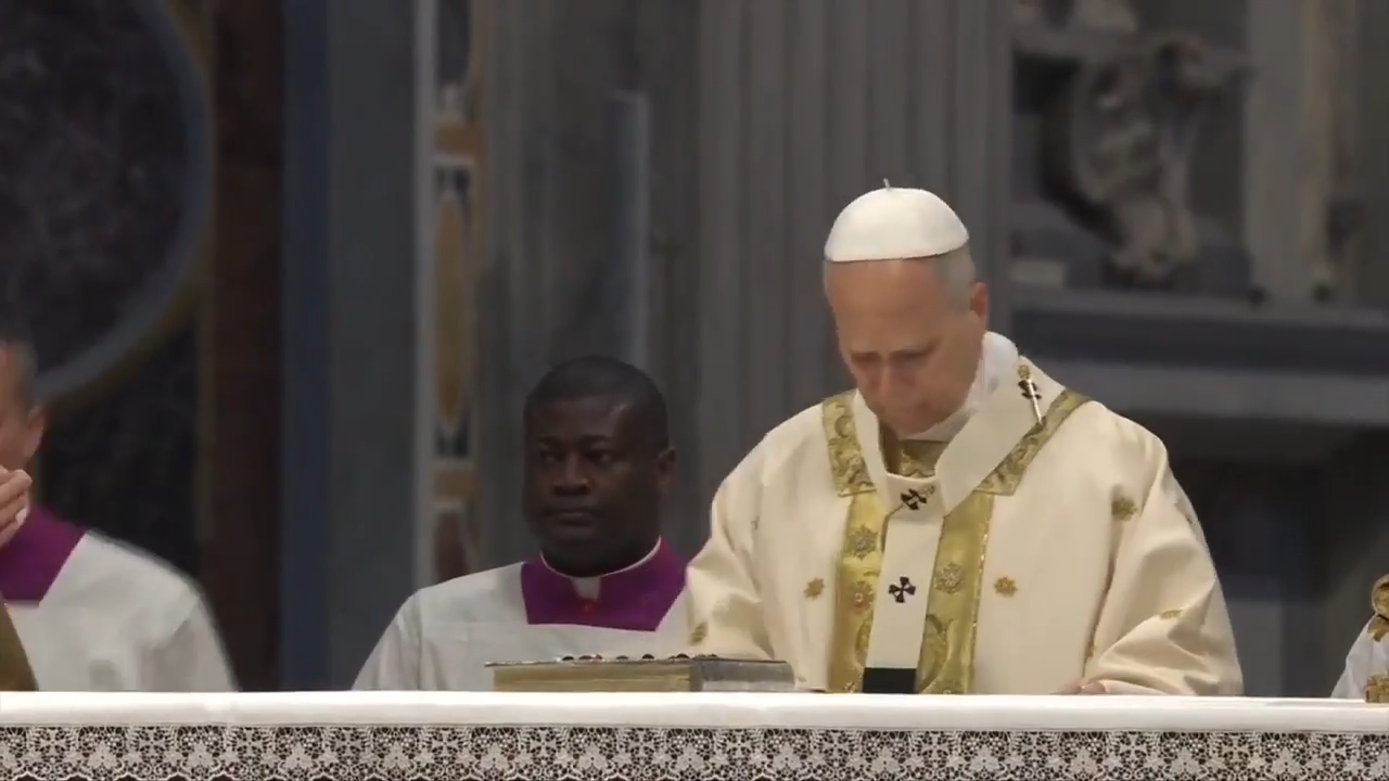 Pope Leo XIV revives the Holy Thursday foot-washing of priests after Francis’s inclusive tradition