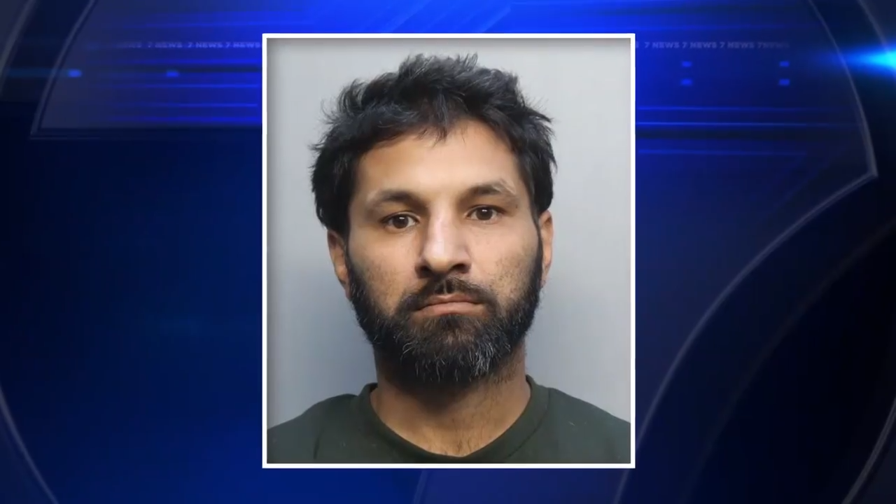 32-year-old man arrested after making alleged verbal threats against Jewish family at Miami Beach park