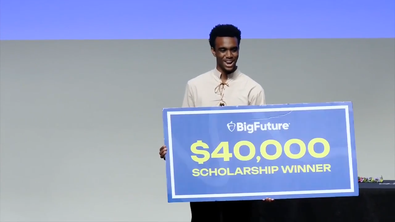 11th grader surprised with $40K scholarship reward during assembly at Broward College