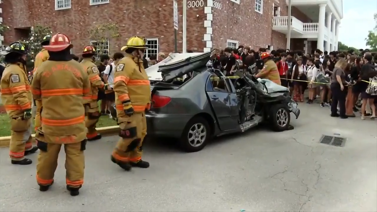 Local organizations, first responders warn Plantation high school students about dangers of drunk driving ahead of prom night