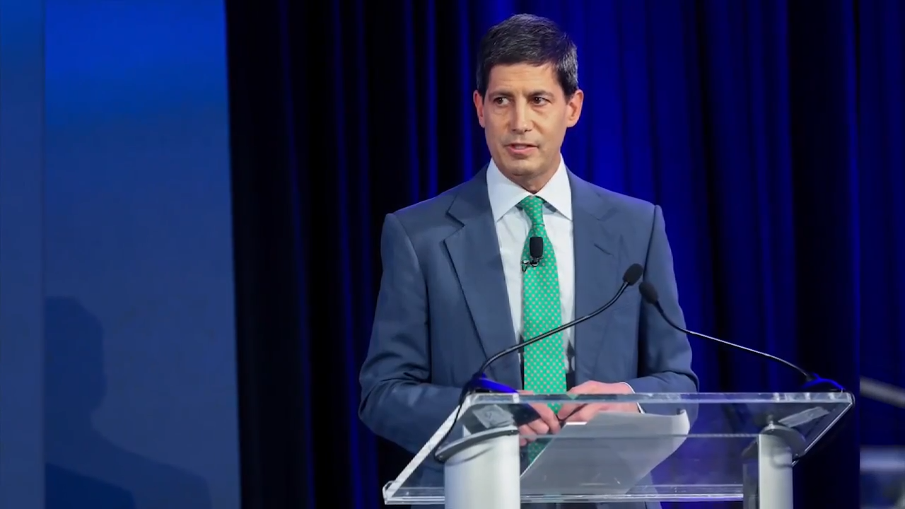 Fed leaves interest rate unchanged but with 3 dissents as Warsh praises ‘good family fight’