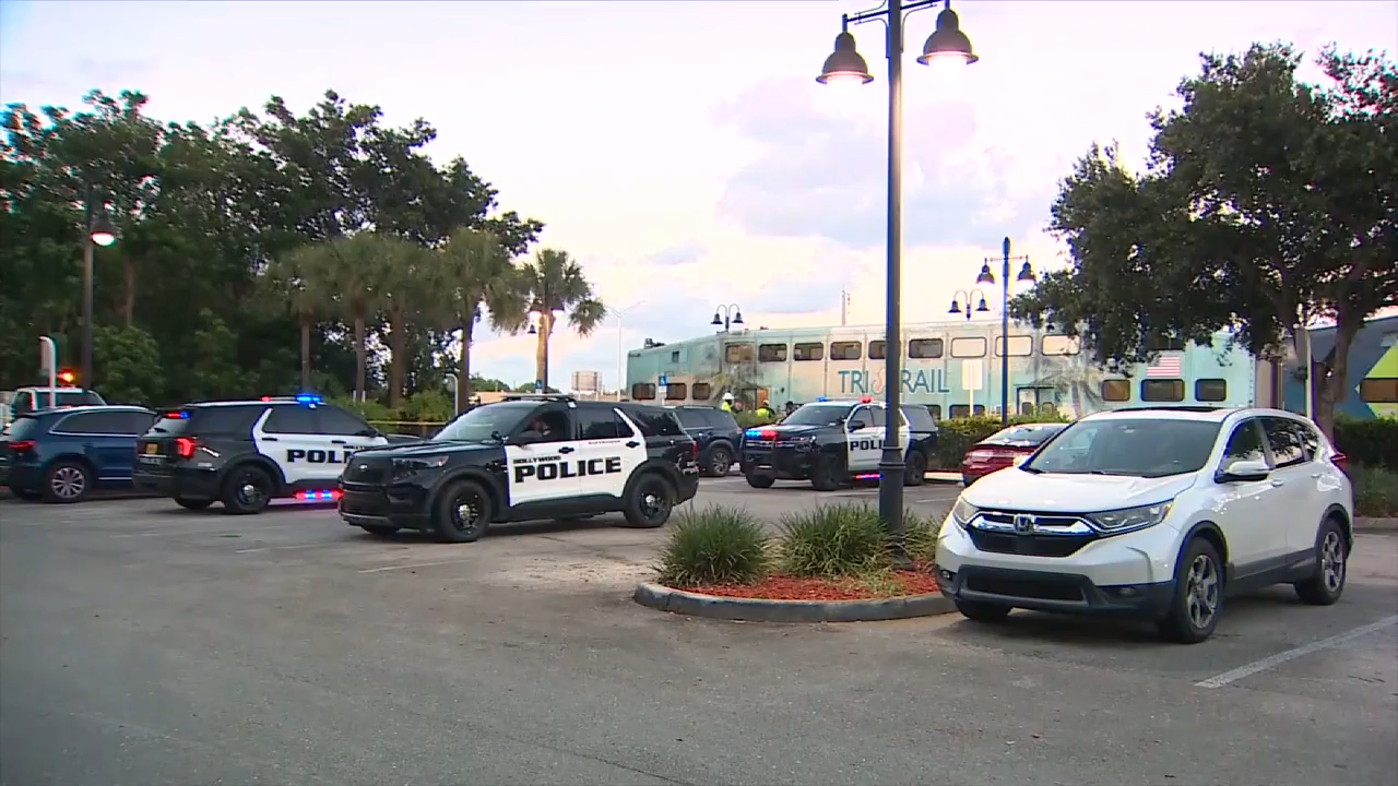 wsvn.com - Kevin Boulandier - 1 dead after colliding with train in Hollywood - WSVN 7News | Miami News, Weather, Sports | Fort Lauderdale