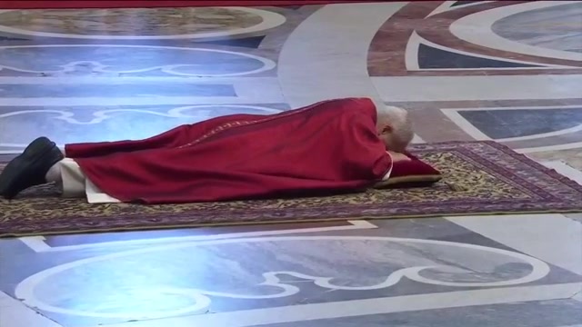 Pope Leo XIV to carry cross for entire procession, the first pontiff to do so in decades