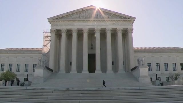 Supreme Court seems poised to reject Trump’s birthright citizenship limits as he attends arguments