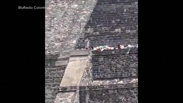 Gunman shoots several tourists at historic pyramids in Mexico, killing a Canadian