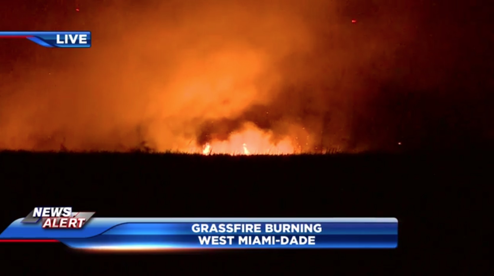 Crews battling grass fire that has burned 850 acres along Tamiami Trail in West Miami-Dade