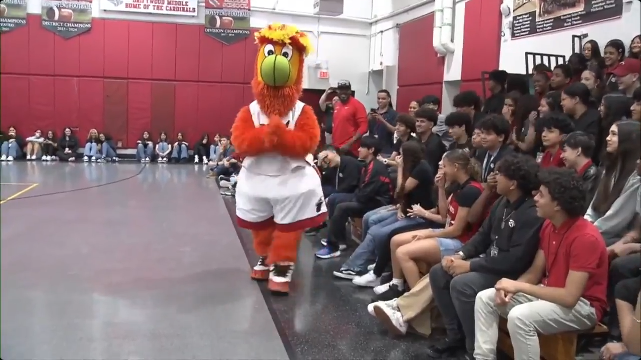 Miami Heat hold Earth Day celebration with students at Driftwood Middle School – WSVN 7News | Miami News, Weather, Sports | Fort Lauderdale